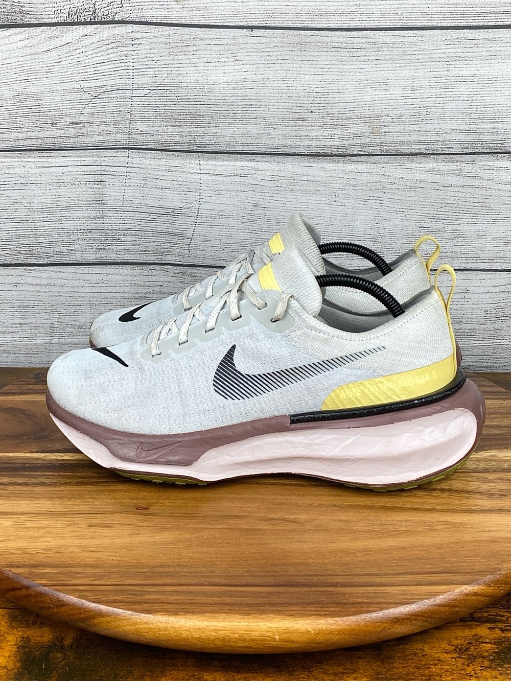 Nike ZoomX Invincible 3 Extra Wide Photon Grey Mauve Running Shoe Womens Size 11